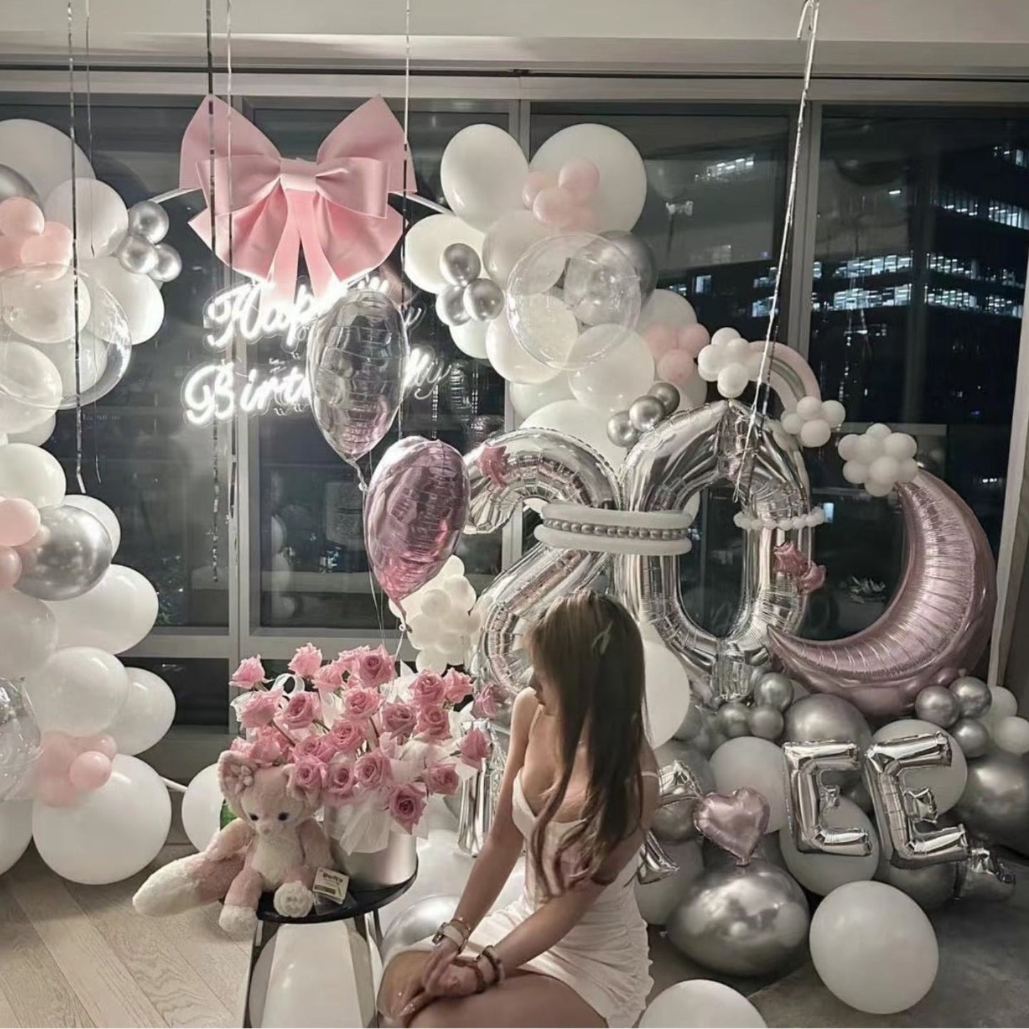 New York Time Square Snow White pastel pink fresh floral and balloon Birthday decoration set