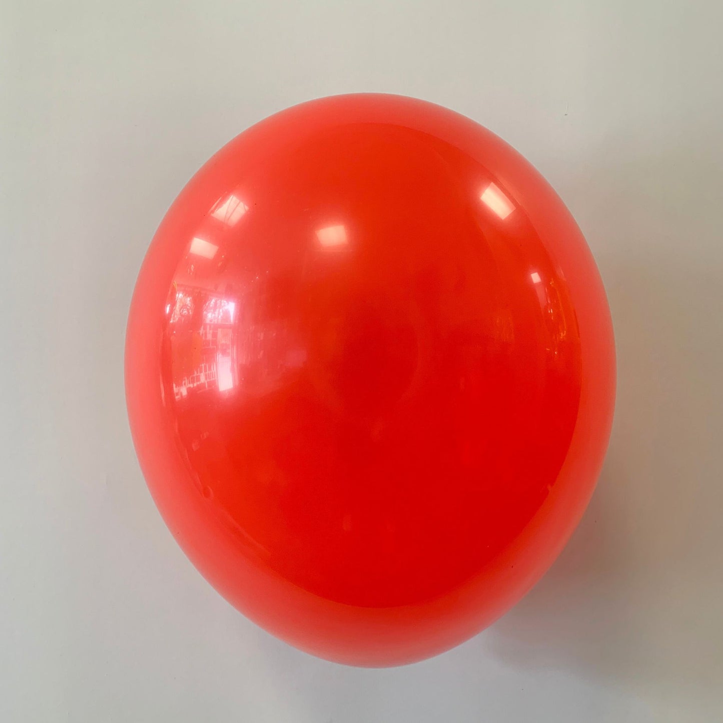 11-Inch Red Helium Balloon – Bold & Classic Party Decor