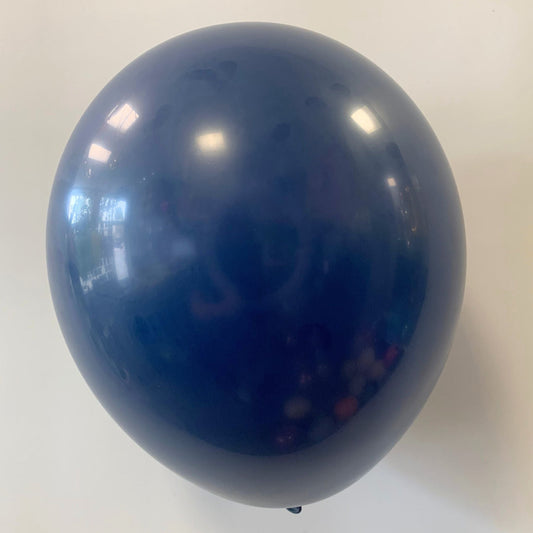 11-Inch Navy Blue Helium Balloon – Elegant Party Decor