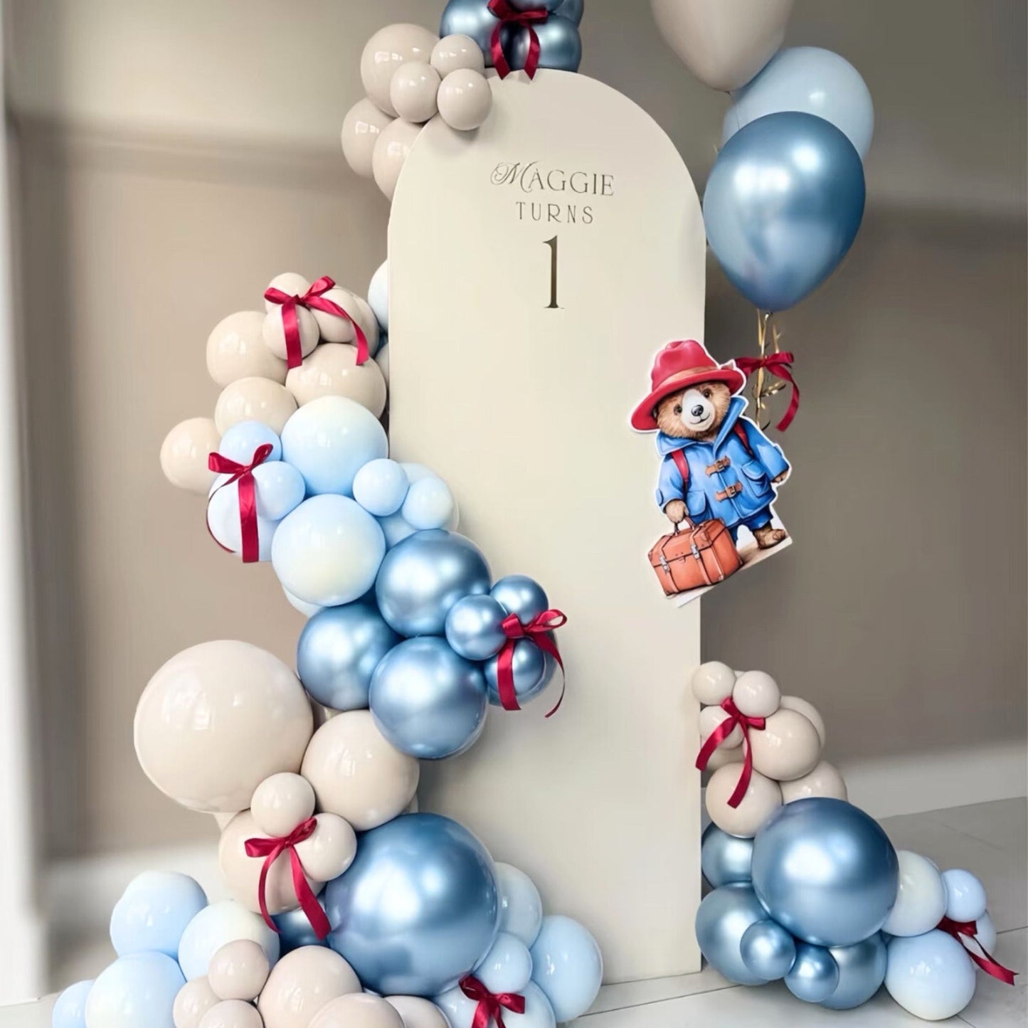 Customized Cute Teddy Bear First Birthday Balloon Backdrop Decoration