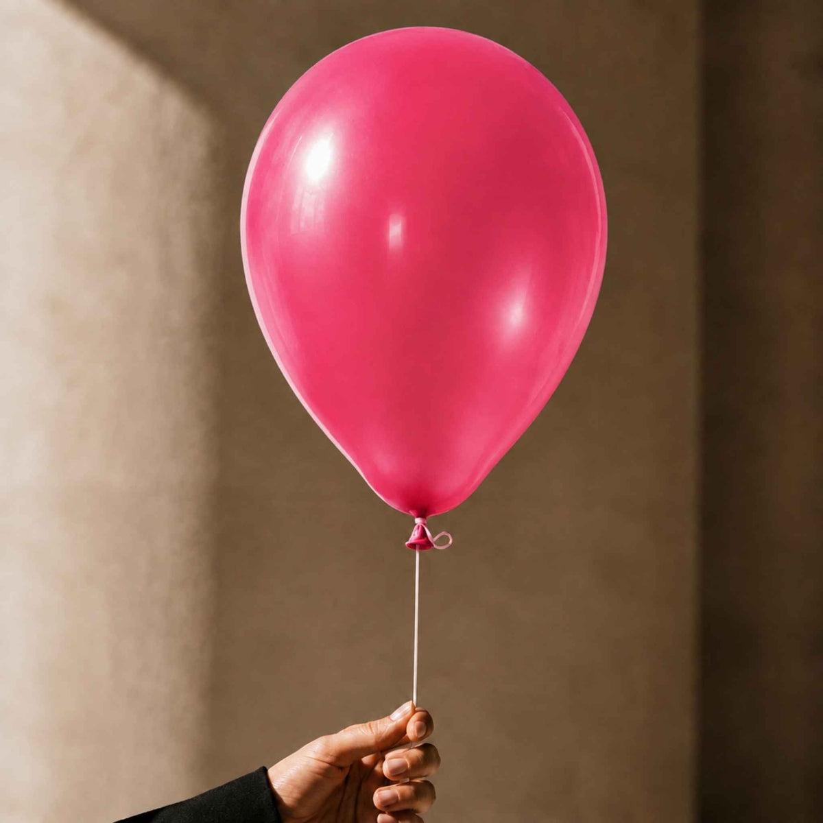 11-Inch New Rose - Hot Pink - Helium Balloon – Vibrant Party Decor