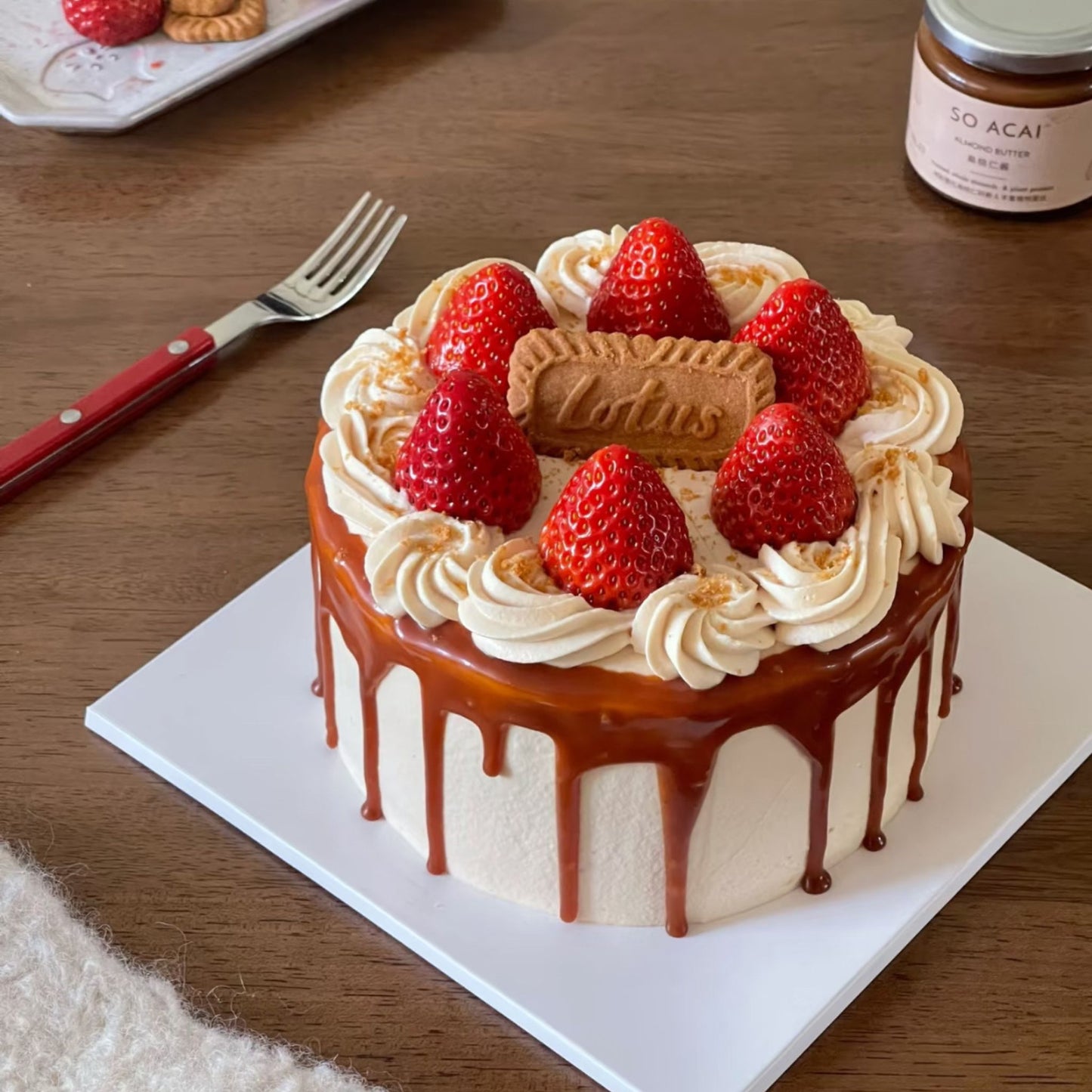 Classic Strawberry Drip Cake