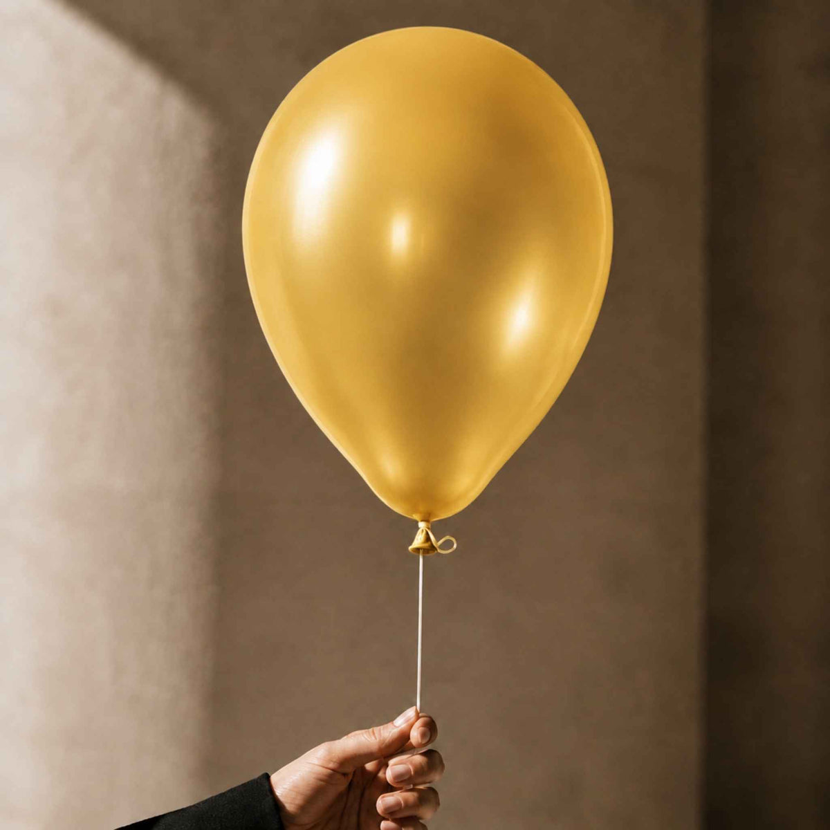 11-Inch Pearl Gold Helium Balloon
