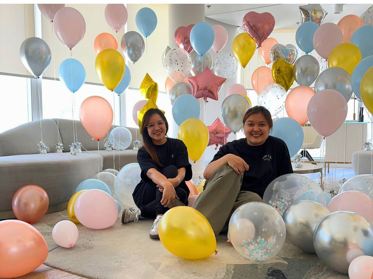 balloon decor setup at hotel by one up party